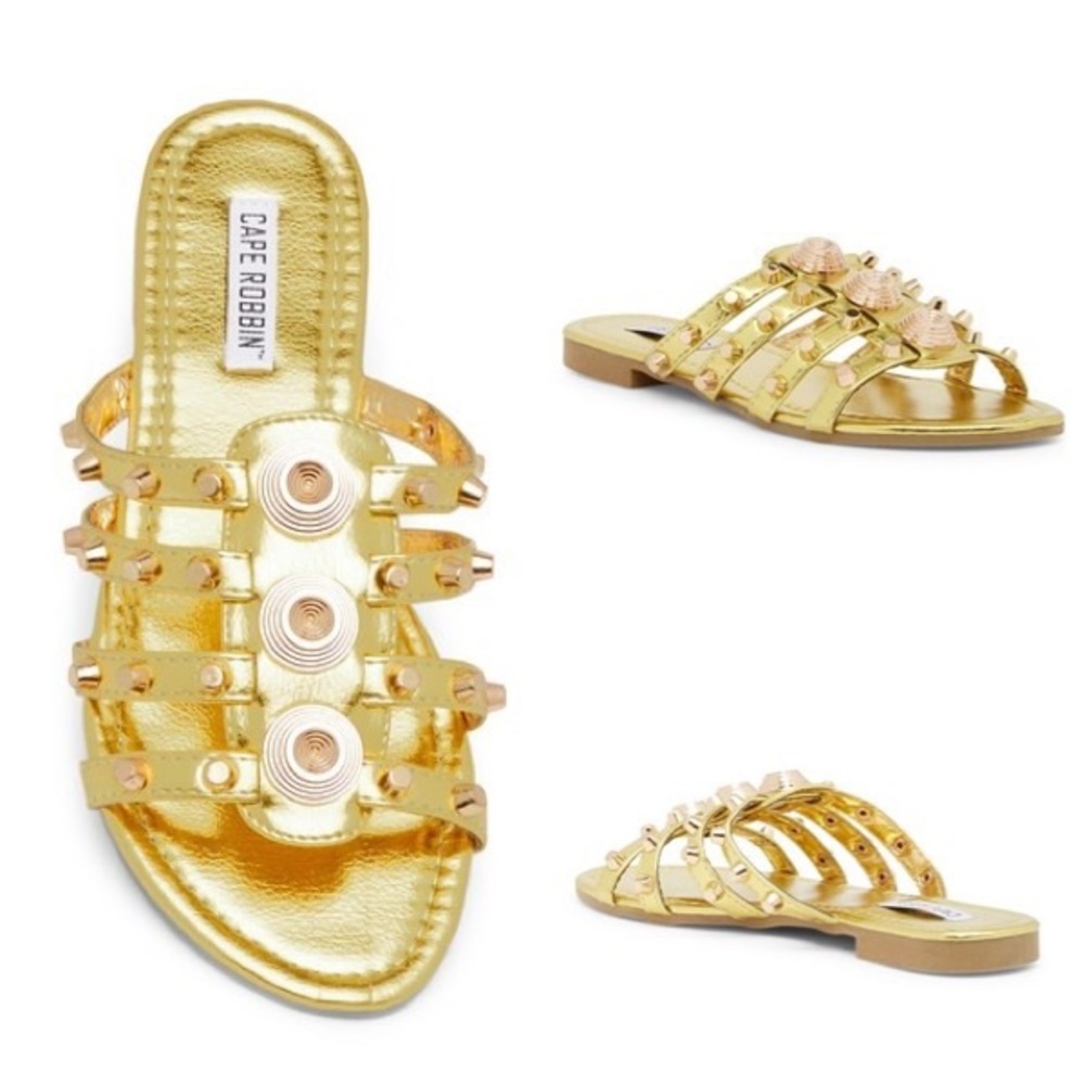 NWOB Gold Cape Robbin Vintage Sandals